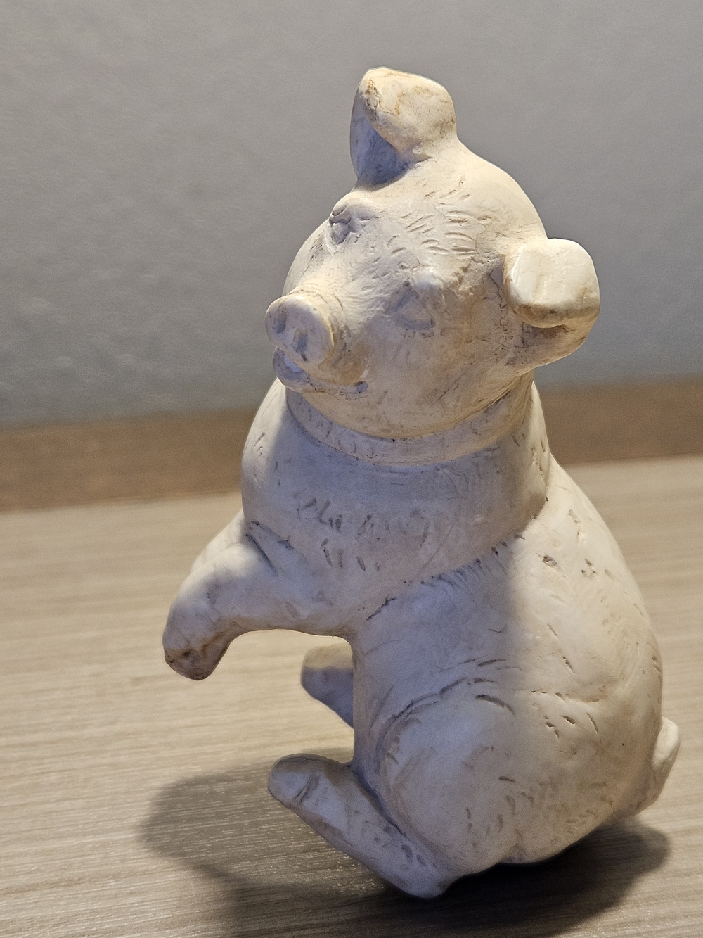 Hen Feathers Vintage White Distressed Ceramic Sitting Pig Figurine